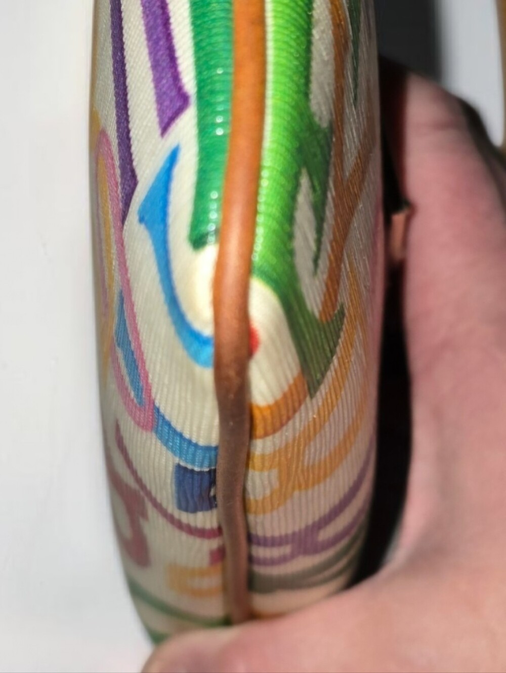 Vintage Dooney & Bourke Retro Grafica Large Slim Wristlet w/ Rainbow Zipper - Picture 4 of 12